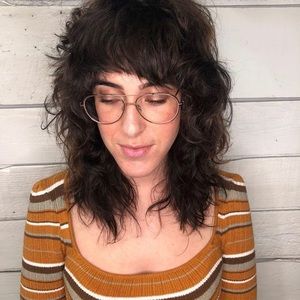 Meet your Posher, Julia